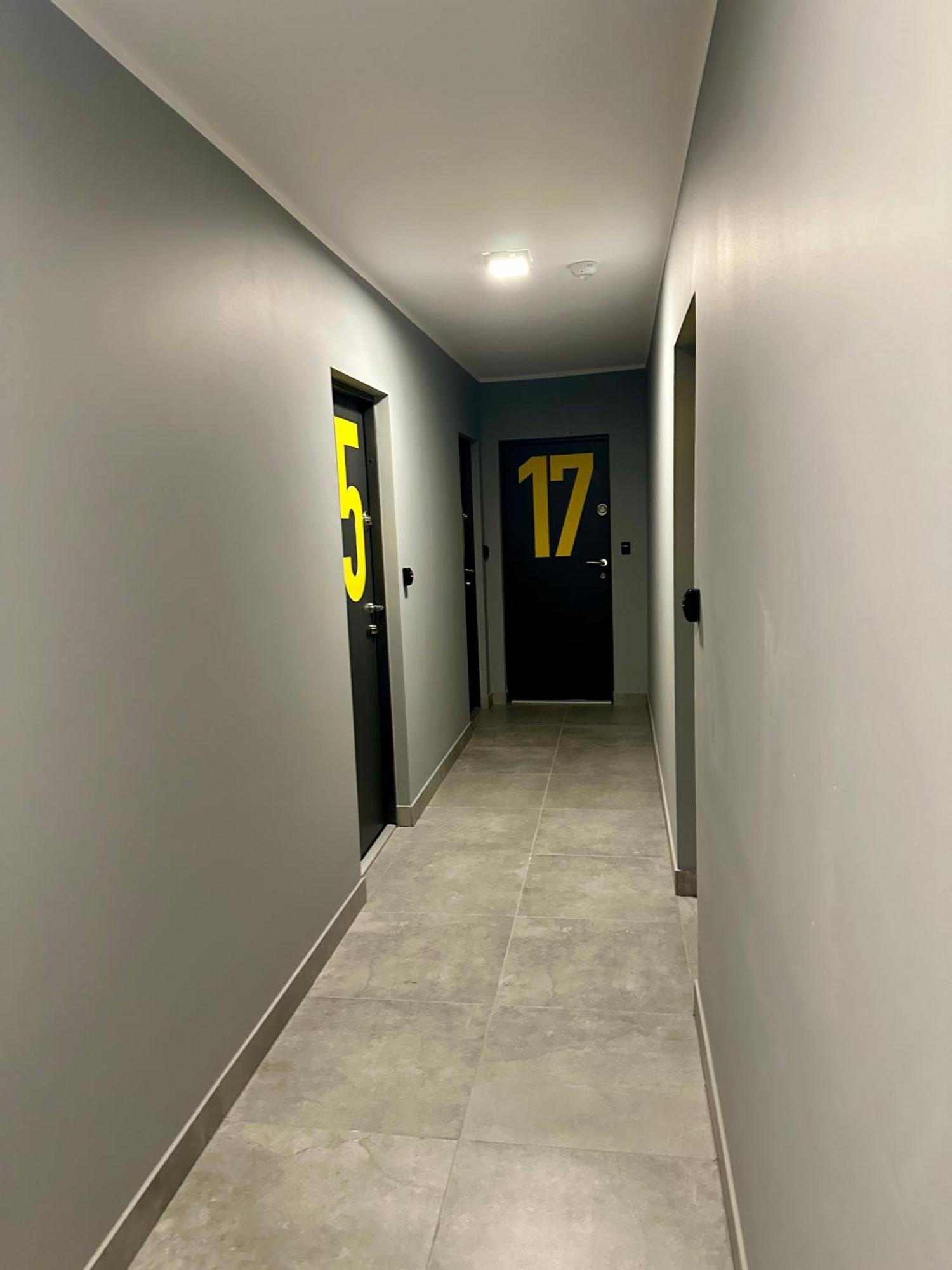 Apartment Poziom 4, Prywatna Lazienka, Wspolna Toaleta, Free Wi-fi, Free Parking Katowice