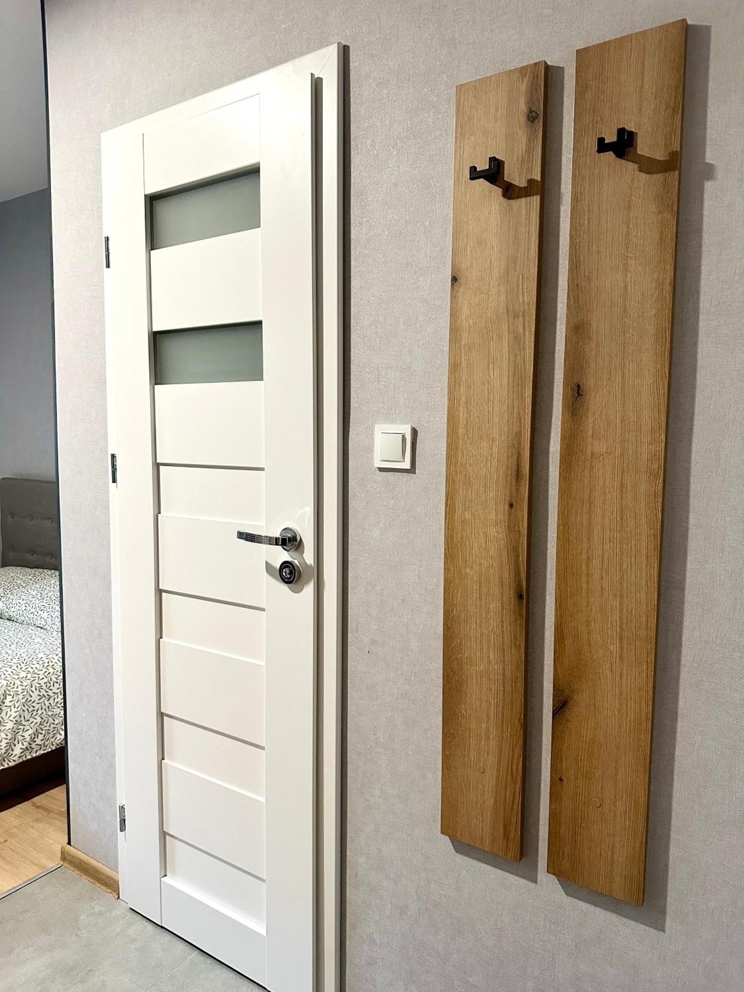 Poziom 4, Prywatna Lazienka, Wspolna Toaleta, Free Wi-fi, Free Parking Katowice